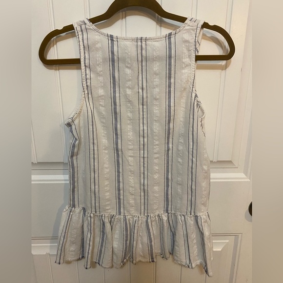 Beachlunchlounge striped tank top with ruffled bottom detail - Picture 7 of 7